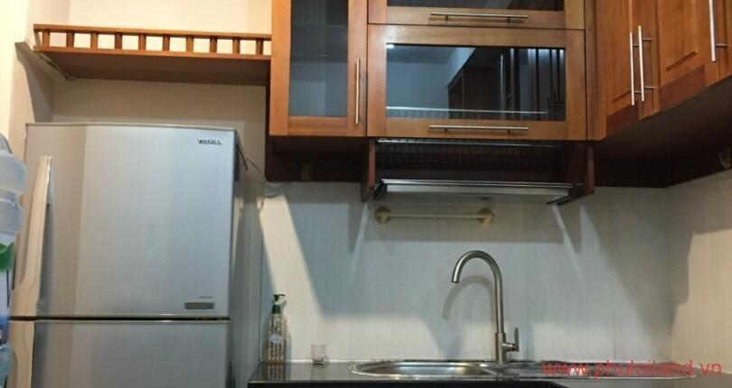 khong-gian-bep-rong-rai