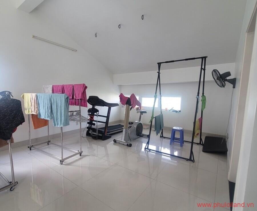 khong gian phong ap mai 900x738 - Giảm giá 3 tỷ, bán gấp nhà Khu biệt thự Phú Mỹ Vạn Phát Hưng Quận 7 T5/2023