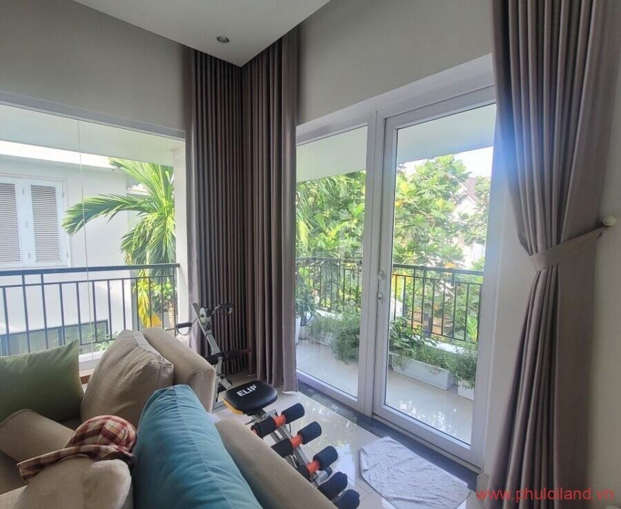 khu vuc phong khach tang tret 900x738 - Giảm giá 3 tỷ, bán gấp nhà Khu biệt thự Phú Mỹ Vạn Phát Hưng Quận 7 T5/2023