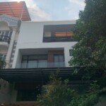 mat-truoc-nha-ban-khu-biet-thu-nam-thien1