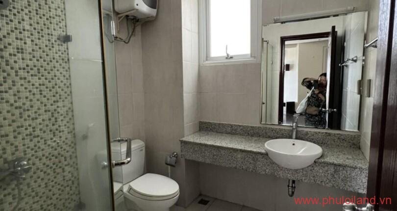 nha-tam-day-du-trang-thiet-bi