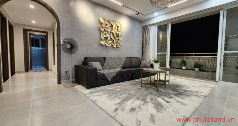 phong-khach-cua-can-ho-can-ban-riverpark-residence