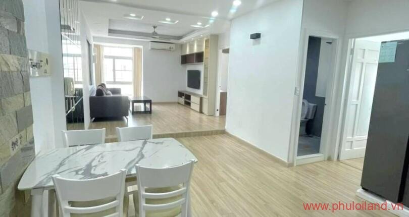Bán rẻ Căn Hộ Sky Garden 2, căn góc lầu cao 89m2, 3pn, 2wc, giá: 3,550 tỷ thương lượng.