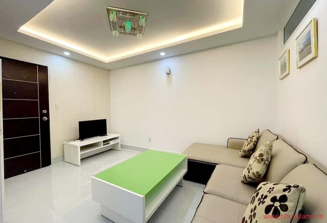 phong khach cua can ho can ban sky garden 3 9 1080x738 - Sang nhượng căn hộ Sky Garden 3, 56m2, lầu cao, thiết kế 2pn, 1wc, nhà đẹp như hình- Giá: 2,550 tỷ bớt lộc.