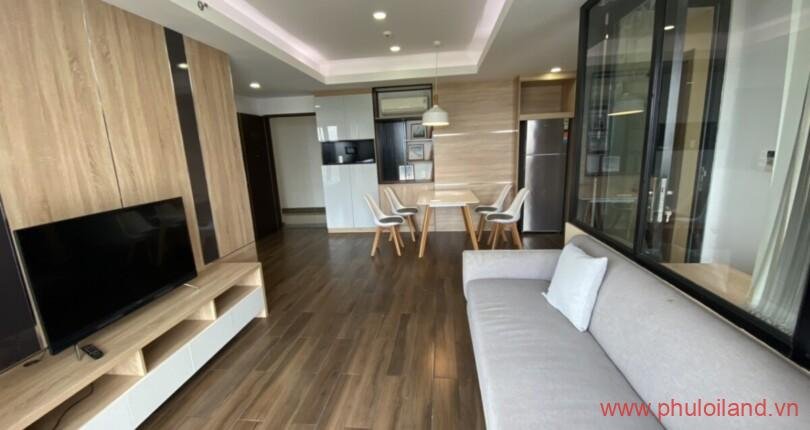 phong-khach-cua-can-ho-can-cho-thue-happy-residence