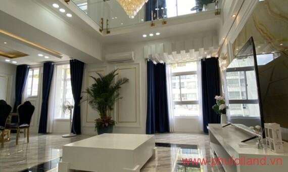 Cần bán Penhouse Sky Garden 1 Phú Mỹ Hưng, 405m2 luôn sân, 4pn, 3 toilet, giá: 9,5 tỷ thương lượng.