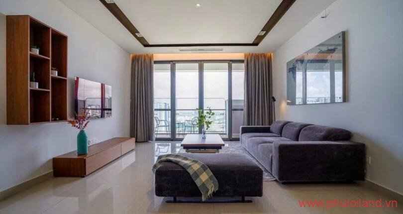 phong-khach-trong-can-ho-can-ban-riverpark-premier (5)