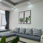 phong-khach-trong-can-ho-can-ban-sky-garden-3 (3)