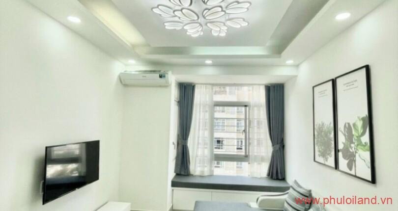 phong-khach-trong-can-ho-can-ban-sky-garden-3 (6)