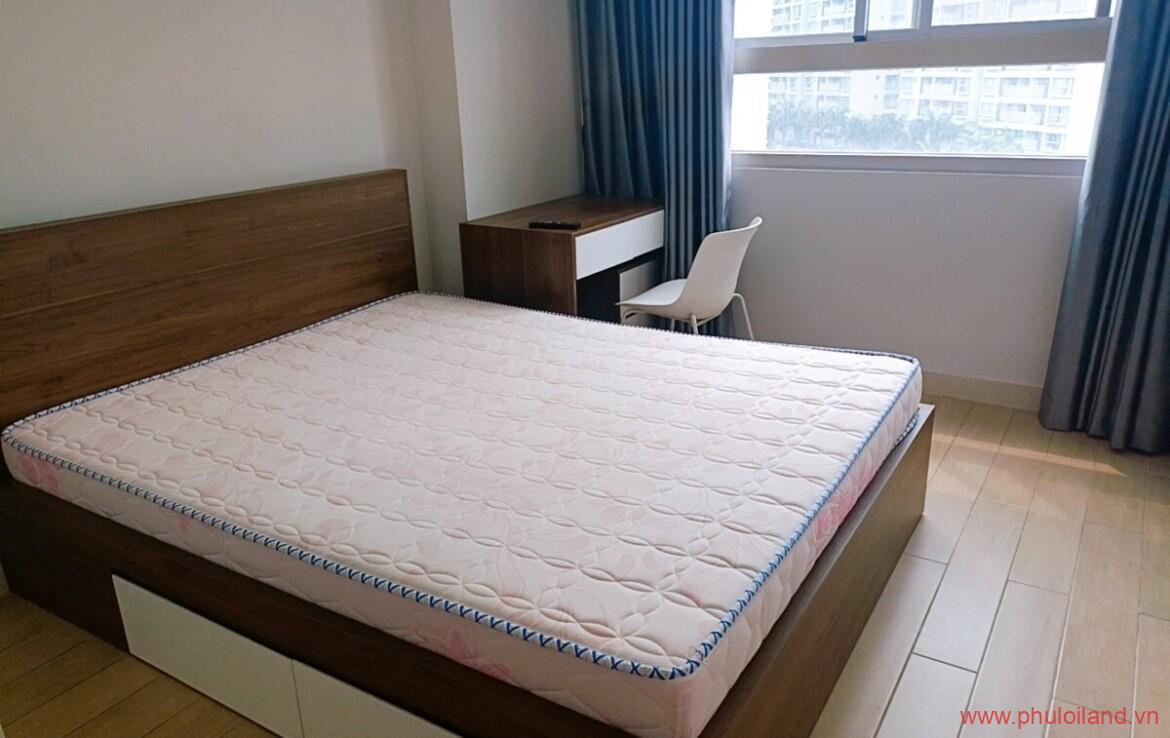 phong ngu cna ho can ban 1170x738 - Bán nhanh căn hộ chung cư Scenic Valley 2, 75m2, căn góc, giá 3.9 tỷ, nội thất đầy đủ.