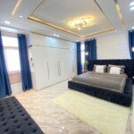 phong-ngu-cua-can-penhouse-can-ban-sky-garden-1 (4)