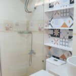 toilet-cua-can-ho-can-ban-sky-garden-2