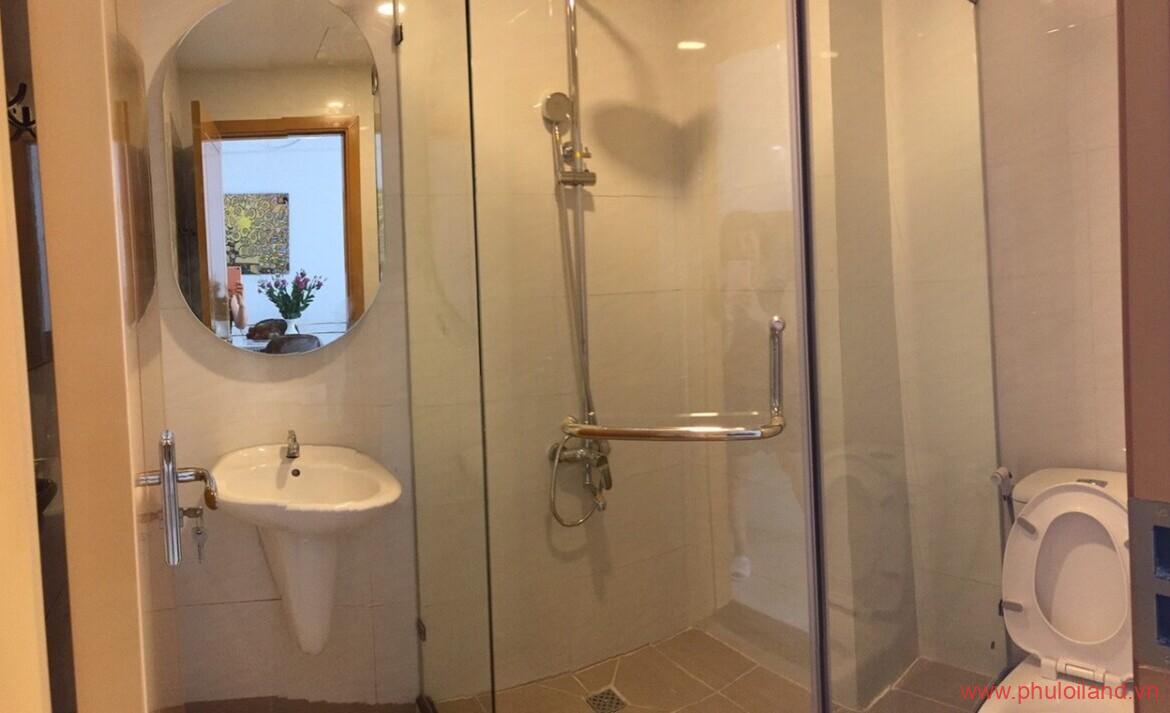 toilet cua can ho can cho thue sai gon south 2 1170x713 - Cho thuê căn hộ Sài Gòn South đầy đủ nội thất diện tích 71 m2, 2pn, 2wc – Giá 15 triệu (bao phí quản lí)