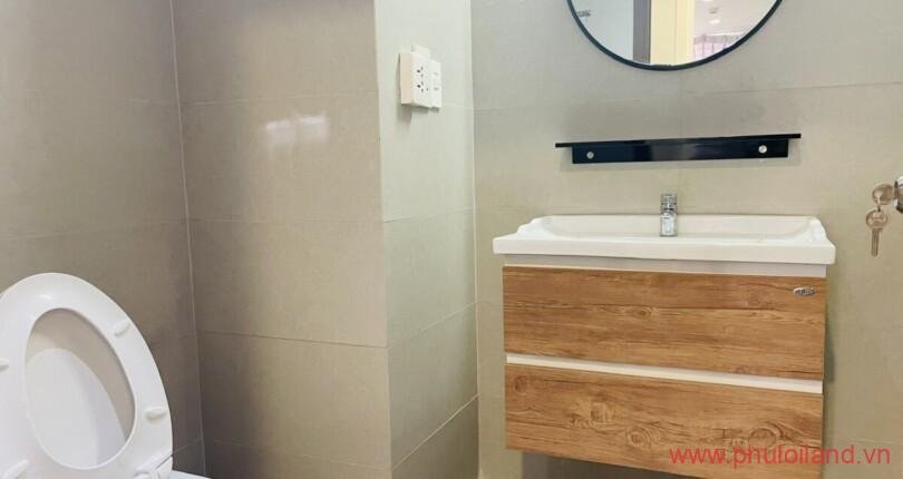 tollet-can-ho-can-cho-thue