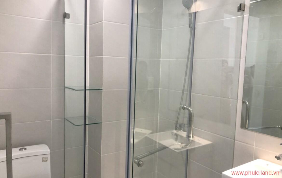 wc can ho can cho thue 1170x738 - Chủ nhà thân gửi cho thuê căn hộ chung cư Saigon South, 71m2, view sông, giá 14tr/tháng, xem nhà dễ.