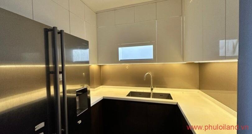 can-canh-phong-bep-can-ho-ban