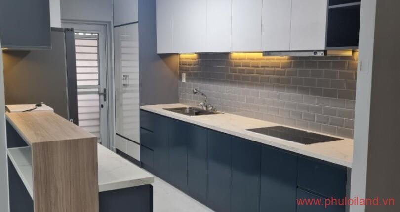 can-canh-phong-bep-sang-trong