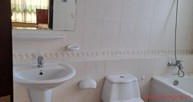 can-ho-co-2-toilet-day-du-trang-thiet-bi-nhu-hinh