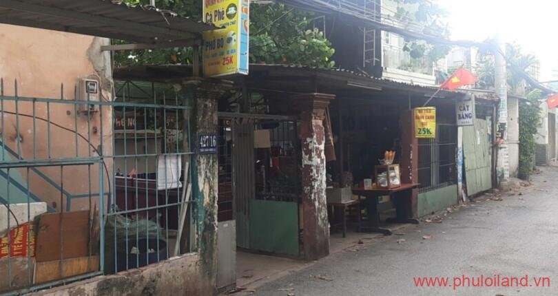 cua-ra-vao-khu-tro-20-phong