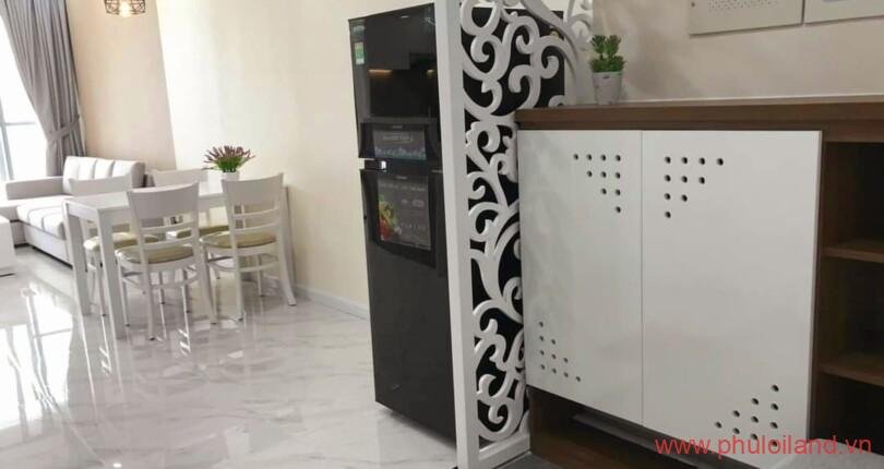 goc-phong-khach-cua-can-ho-can-cho-thue-scenic-valley-1