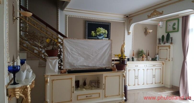 hinh-anh-phong-khach-biet-thu-ban