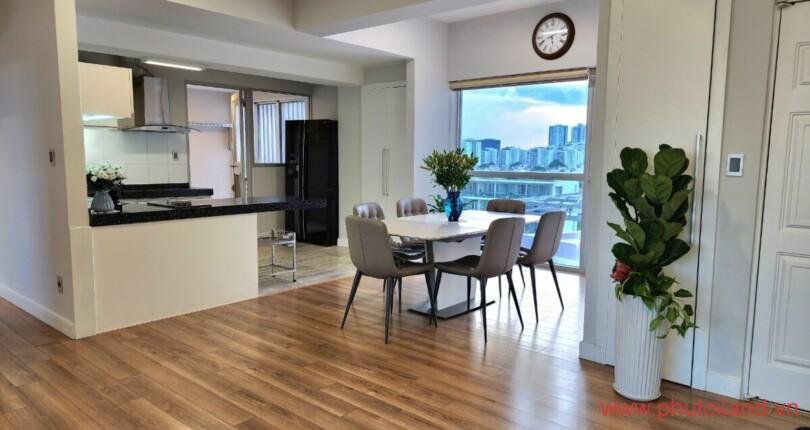 phong-khach-cua-can-ho-can-ban-garden-court-2 (2)