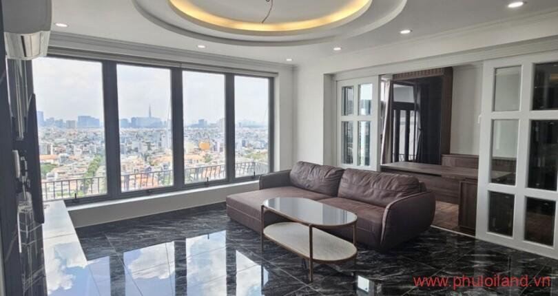 phong-khach-cua-can-ho-can-ban-penhouse-sky-garden-3 (4)