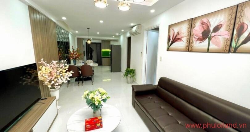 phong-khach-cua-can-ho-can-ban-scenic-valley-1 (3)