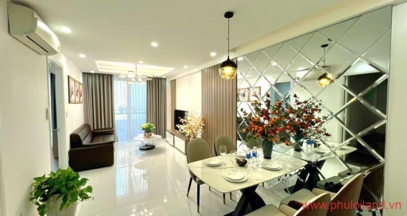 phong-khach-cua-can-ho-can-ban-scenic-valley-1