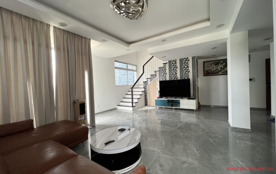 phong khach penthouse cho thue 1170x738 - Cho thuê Penthouse Star Hill Quận 7 T5/2023 giá rẻ