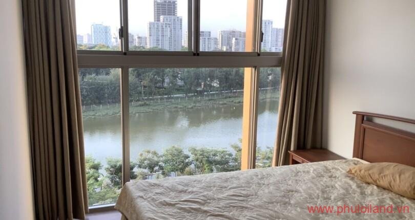 phong-ngu-nho-co-view-nhin-song-va-cong-vien-hoa-anh-dao