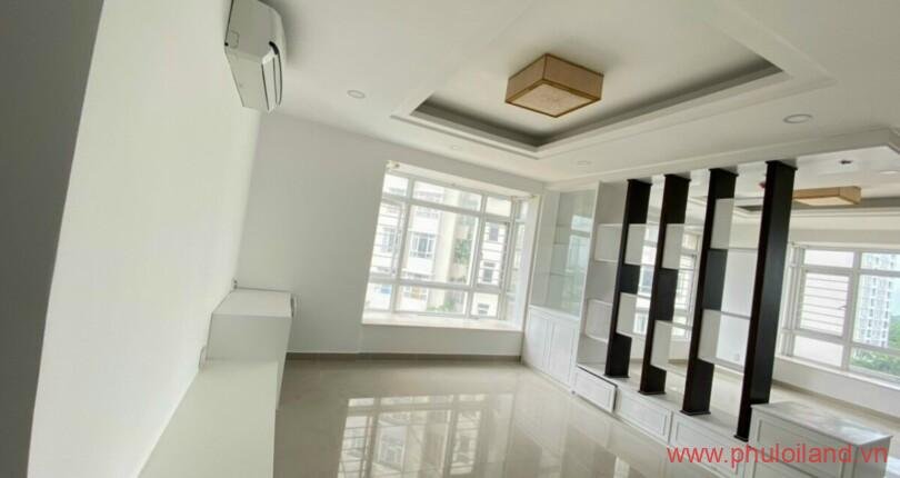 phong-ngu-trong-can-ho-rong-rai