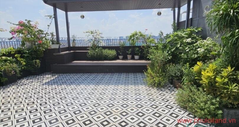 san-thuong-cua-can-ho-can-ban-penhouse-sky-garden-3