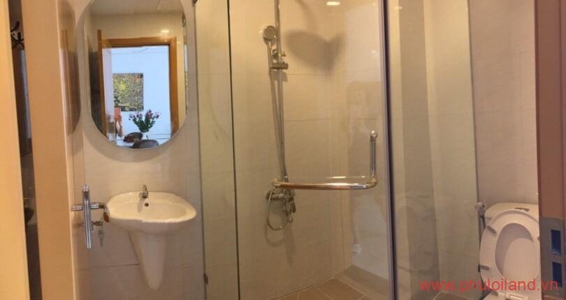 toilet-cua-can-ho-can-cho-thue-sai-gon-south