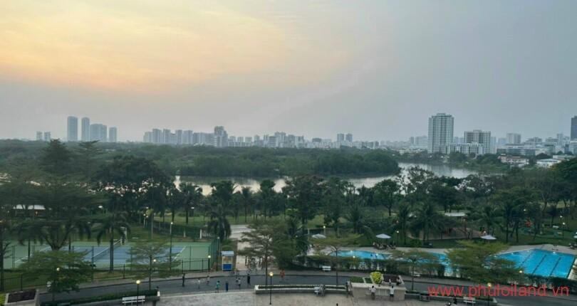 view-nhin-tu-ban-cong-can-ho-ban