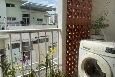 ban-cong-khu-vuc-can-ho