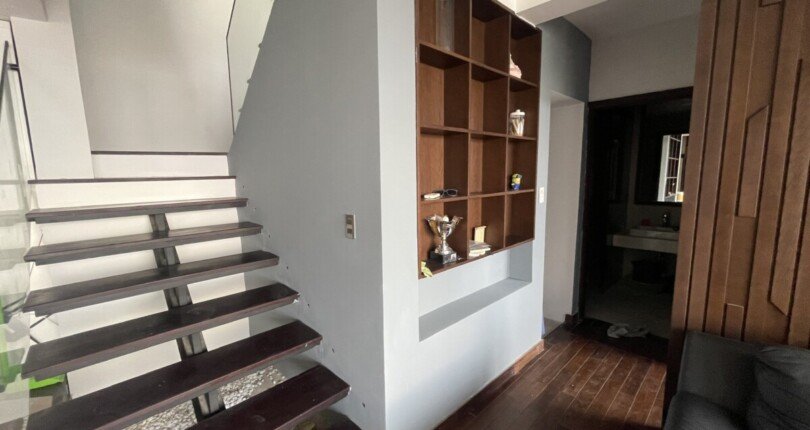 cau thang bo len lau 1 810x430 - Cho thuê Tophouse Cảnh Viên 2, nội thất cao cấp, giá 46tr/tháng