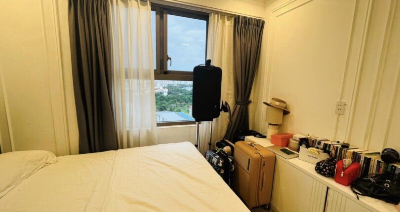 hinh anh phong ngu master sang trong 810x430 - Mua bán căn hộ Saigon South Residences Phước Kiển, Nhà Bè T7/2023 giá rẻ