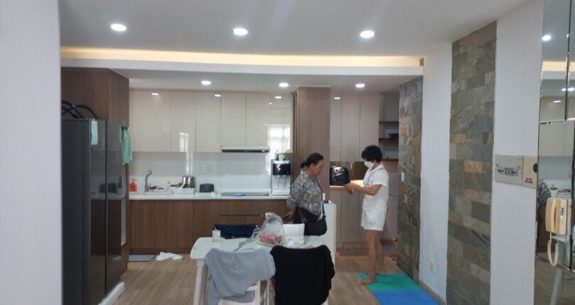 khong gian bep va phong an 1 810x430 - Mua bán căn hộ Khu phố Sky Garden 2 Block 4b T7/2023 giá rẻ