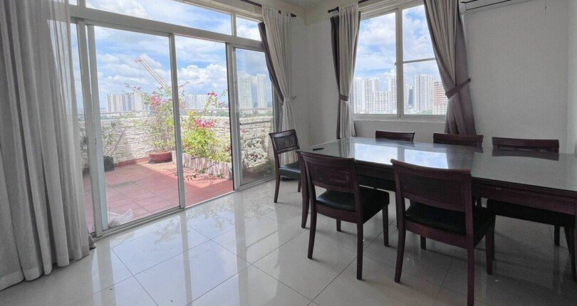 khu vuc phong an nhin ra cong vien 810x430 - Mua bán Penthouse Phú Mỹ Hưng Khu phố Mỹ Phúc T7/2023 giá rẻ