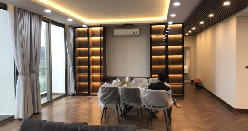 phong khach penthouse can ban 810x430 - Mua bán Penthouse Midtown Phú Mỹ Hưng T7/2023 giá rẻ
