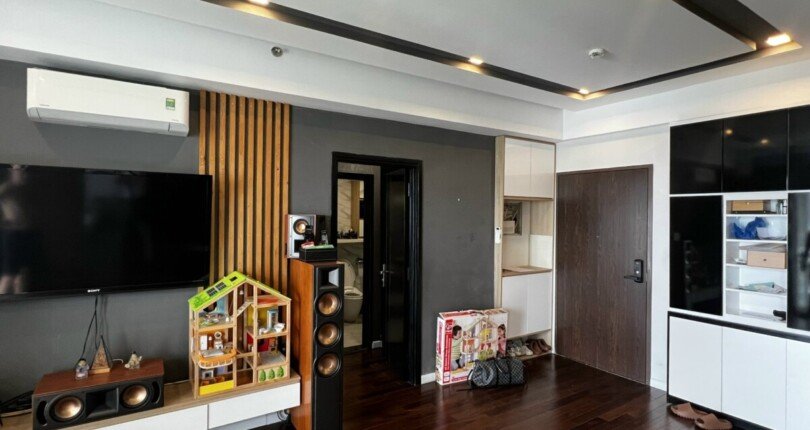 phong ngu phu can ho can ban 810x430 - Bán căn hộ chung cư Hưng Phúc Happy Residences, 78m2, tầng cao, giá 3.850 tỷ, nội thất đầy đủ.