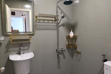 toilet-trong-can-ho-ban