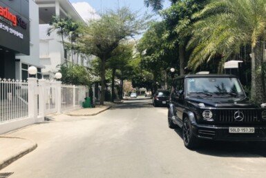 vi-tri-biet-thu-ban-toa-lac-tren-goc-duong-noi-khu-my-kim-2-va-duong-duong-nguyen-binh