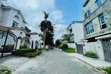 vi-tri-dat-nen-can-ban-toa-lac-tren-duong-noi-khu-nam-thong