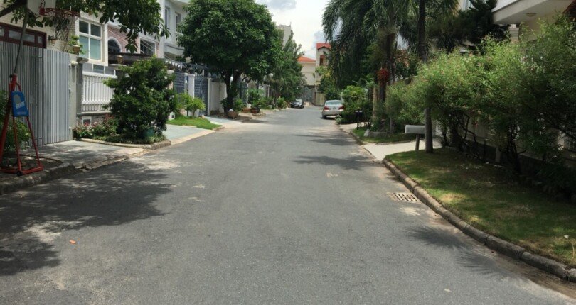 vi tri dat nen toa lac tren duong noi khu canh doi phu my hung 810x430 - Chính chủ bán đất nền 1000m2 xây biệt thự Khu đô thị Phú Mỹ Hưng T7/2203