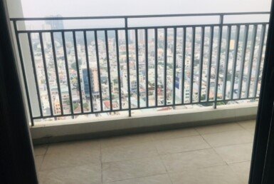 view-nhin-tu-ban-cong-can-ho-ban
