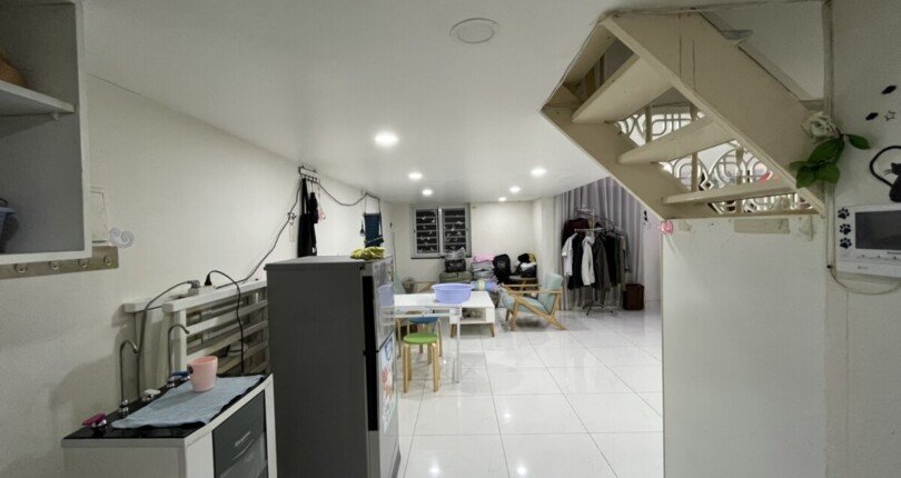 z4252962814536 ebed1d4b36628d4c79cfe60317cf3fdf 1 810x430 - Cần bán căn hộ Hưng Vượng 1, 2pn,2wc, giá 2,6 tỷ