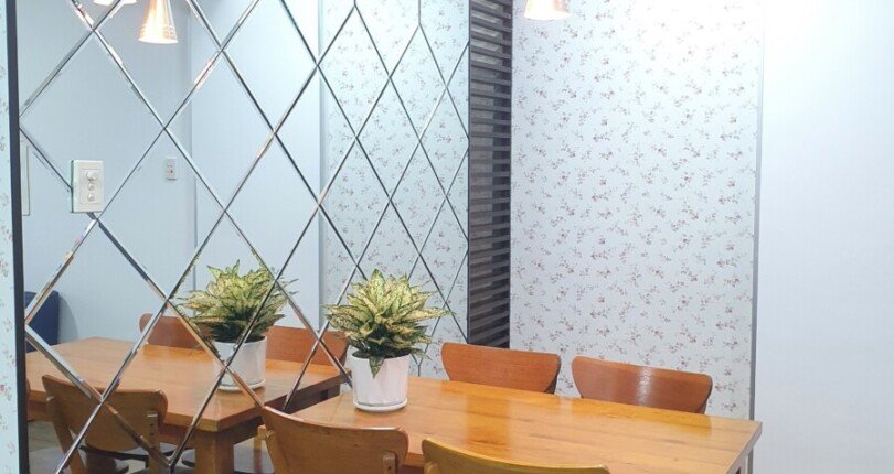 ban an ben trong can ho 1 810x430 - CHO THUÊ CĂN HỘ HƯNG VƯỢNG 2PN, 1WC, GIÁ 10TR/THÁNG