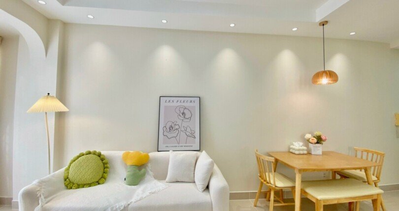 ban can ho skt garden 3 2 810x430 - Bán căn hộ Đẹp tại Sky Garden 3. DT 68m2 Mới decor- tặng hết nội thất như hình- Nhà lầu cao rất thoáng- Giá 3.250 Tỷ